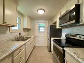 419 N Richmond Ave - Photo 1 of 1