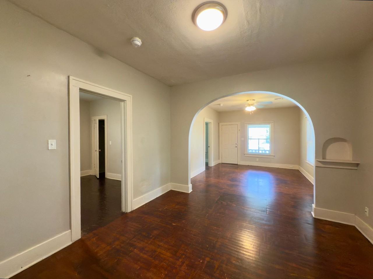 419 N Richmond Ave - Photo 2 of 15