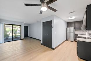 2822 N Auburn Ct - Photo 1 of 1