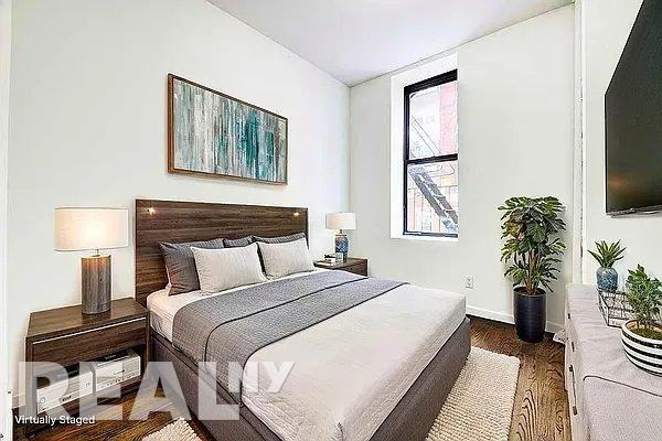 Broome St #5 - Photo 3 of 5