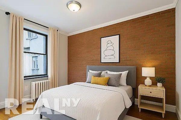 Clinton St #2B - Photo 2 of 5