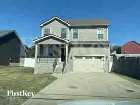 305 Peterson Ln - Photo 1 of 1