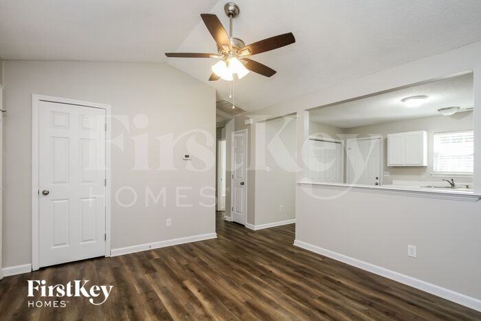 3400 Fernstone Cir - Photo 3 of 15