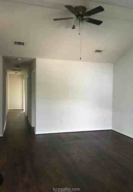 3709 Oldenburg Ln - Photo 4 of 21