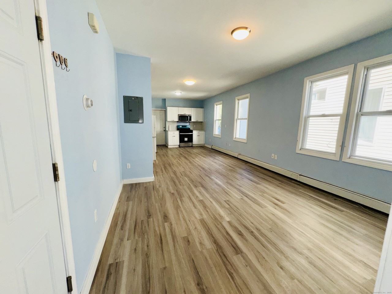 898 Hancock Ave #1 - Photo 5 of 9