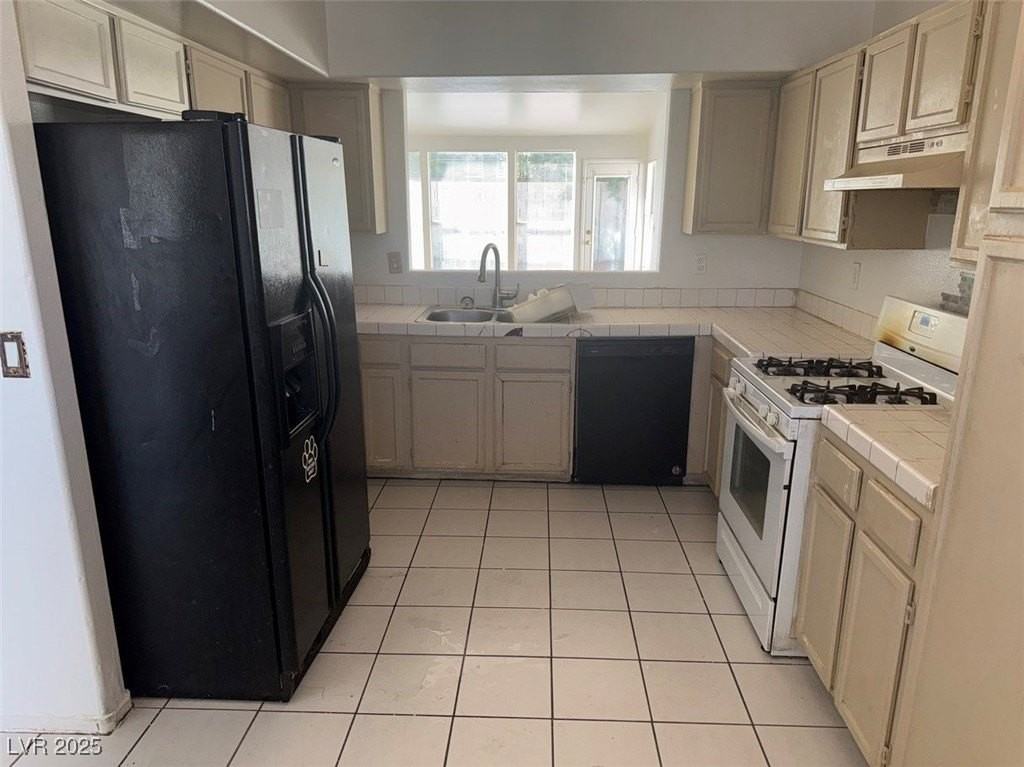 3621 Covewick Dr - Photo 7 of 50