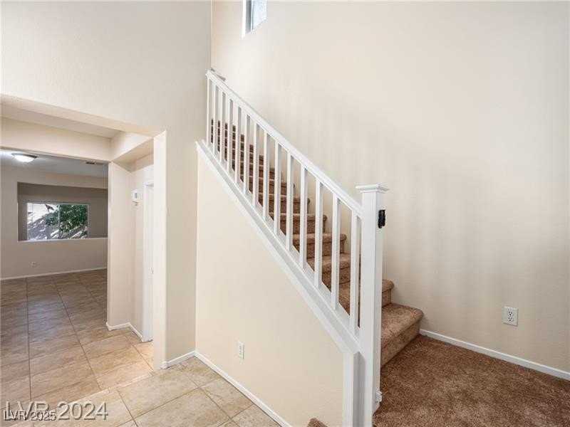 9188 Rushing Wind Ave - Photo 4 of 18