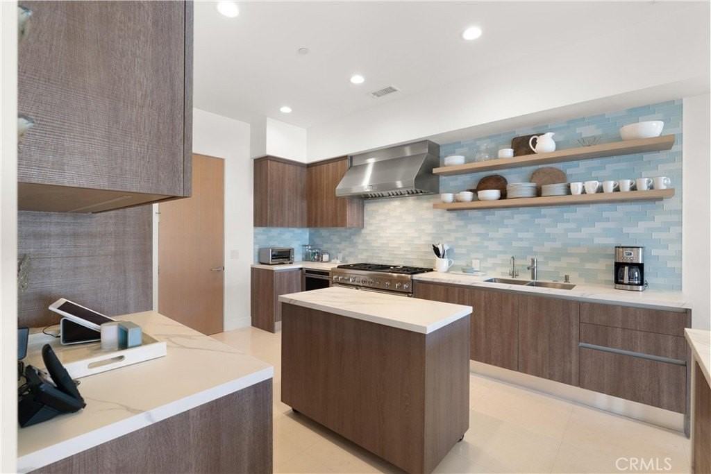 3306 Marcus Ave - Photo 6 of 37