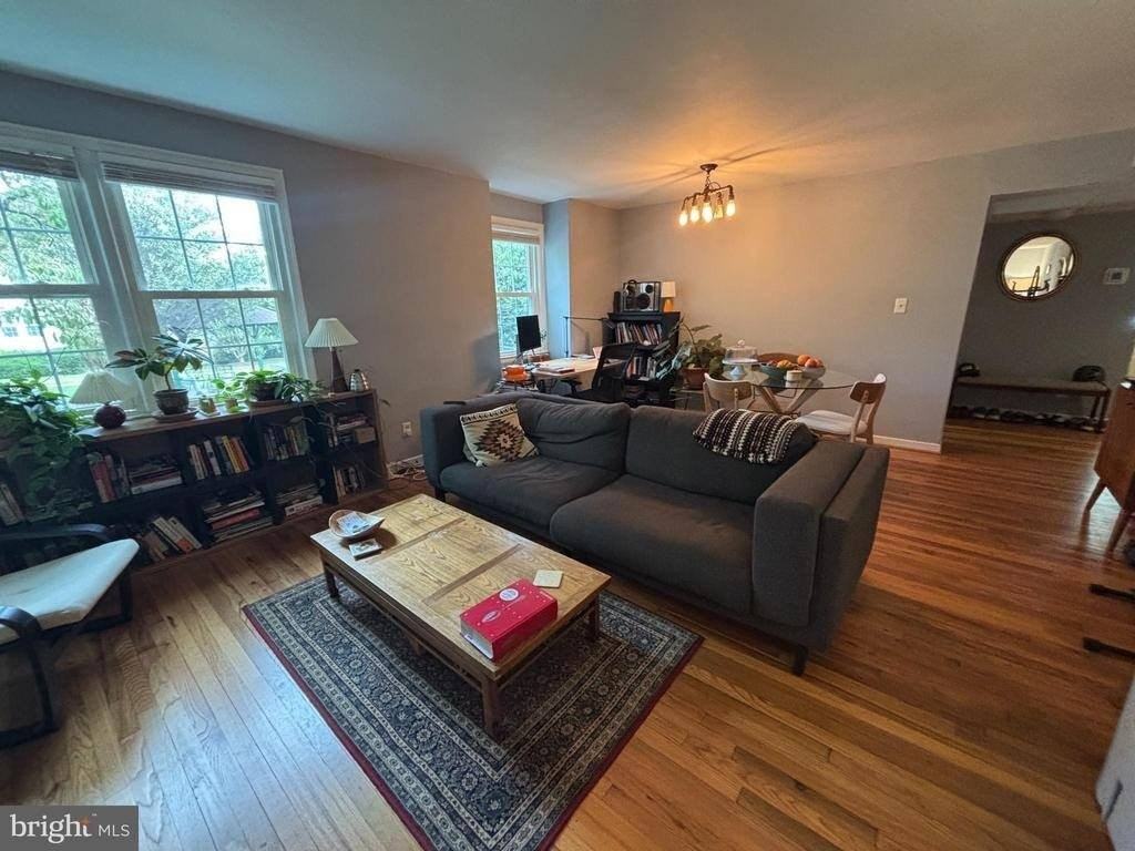 2213 Washington Ave #103 - Photo 3 of 21