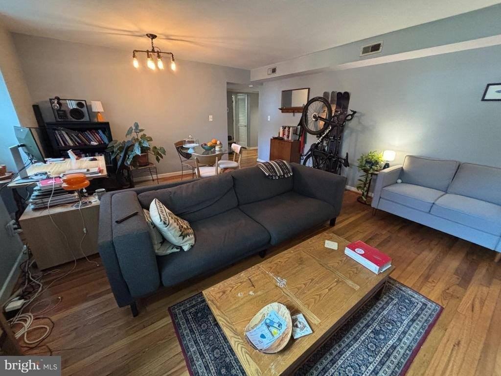 2213 Washington Ave #103 - Photo 5 of 21