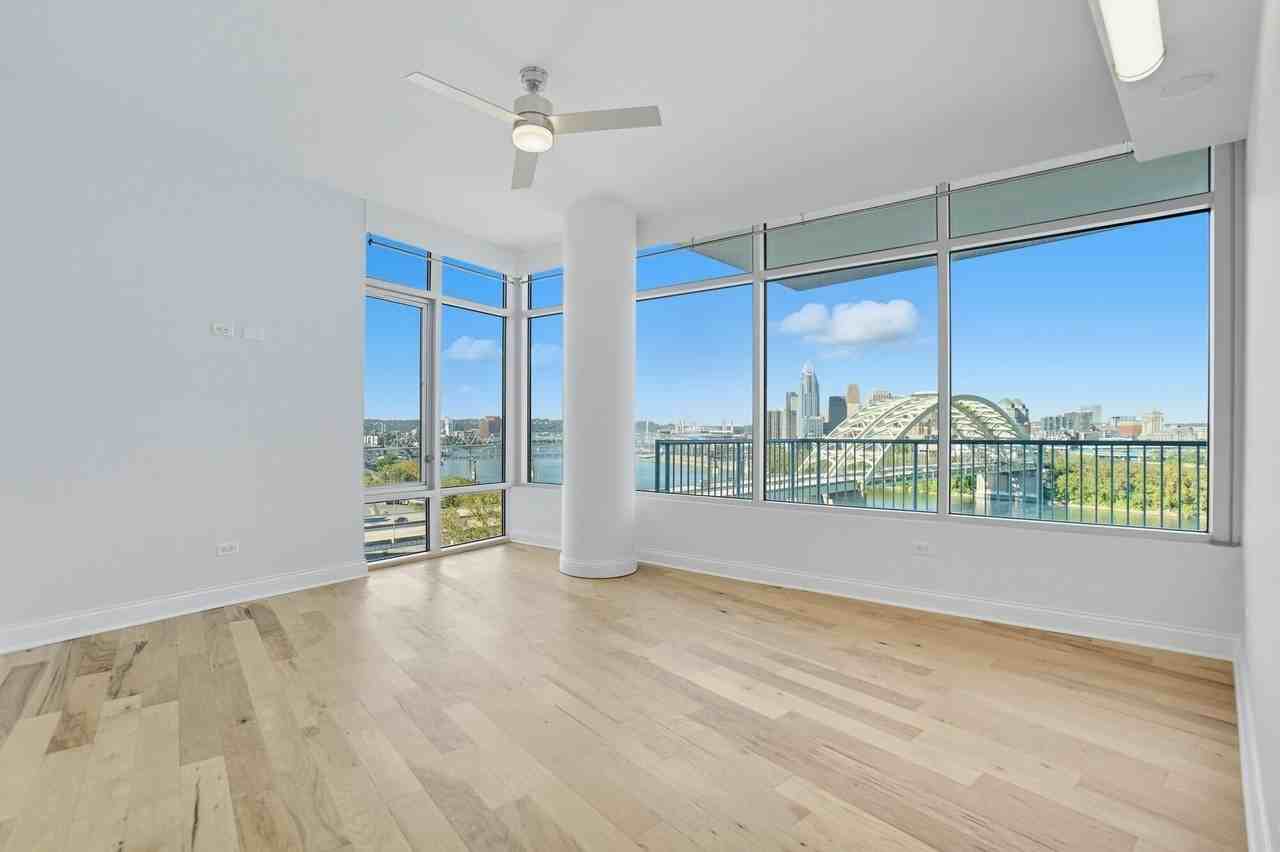 400 Riverboat Row Unit 1102 #1102 - Photo 4 of 44