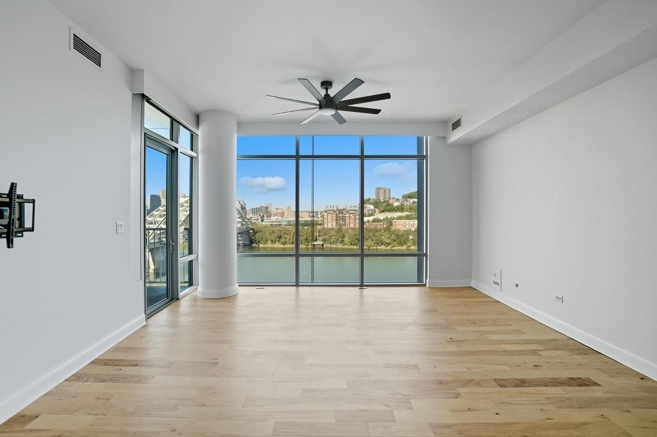 400 Riverboat Row Unit 1102 #1102 - Photo 5 of 44