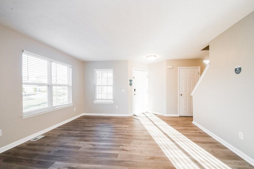 8078 Carina Dr - Photo 6 of 17