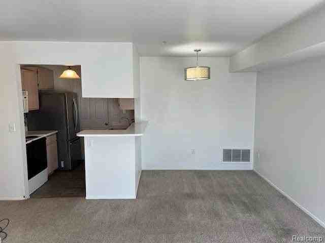 22111 Atlantic Pointe - Photo 7 of 26