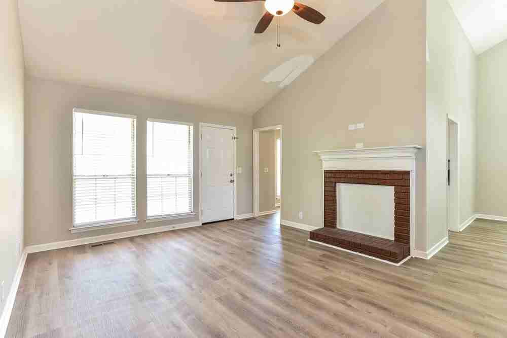 6009 Legend Dr - Photo 4 of 16