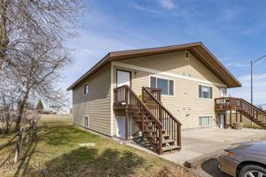 featured image of 206 S Davis St