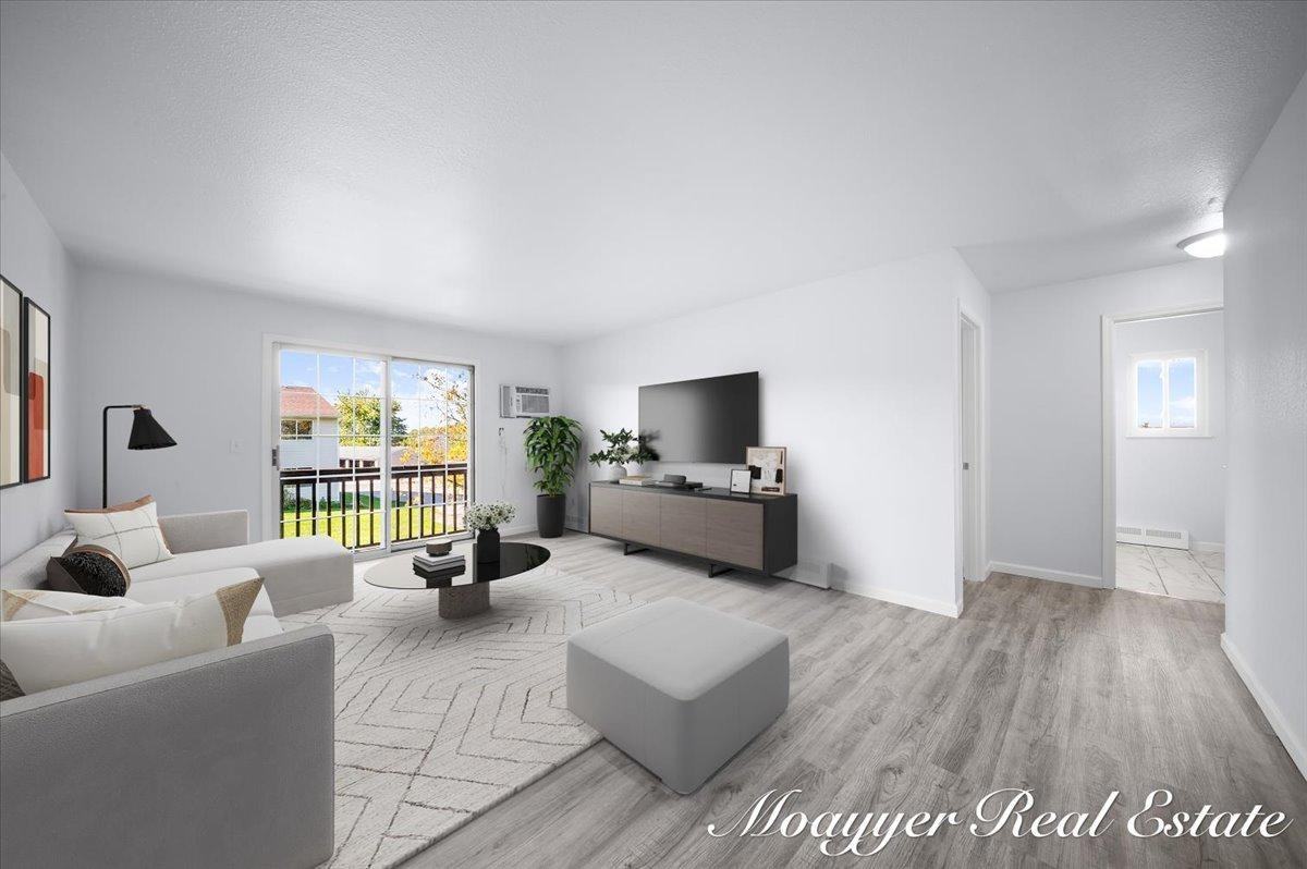 1051 Abbey Ct - Photo 7 of 35