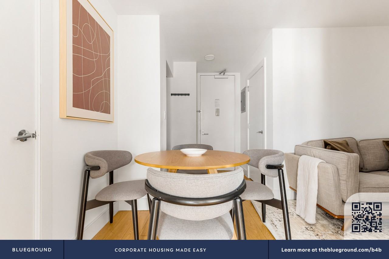 230 East 44th Street - Photo 6 of 23