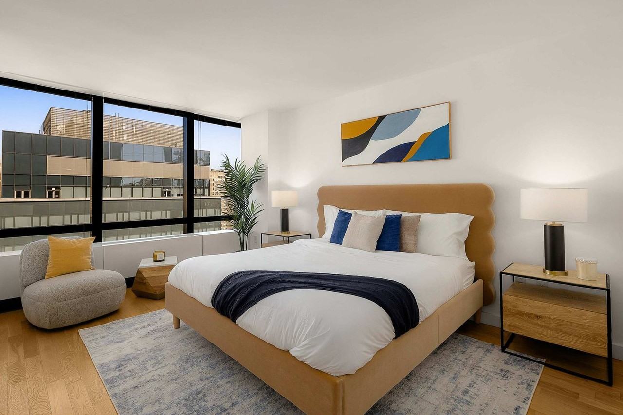 1113 York Avenue - Photo 7 of 25