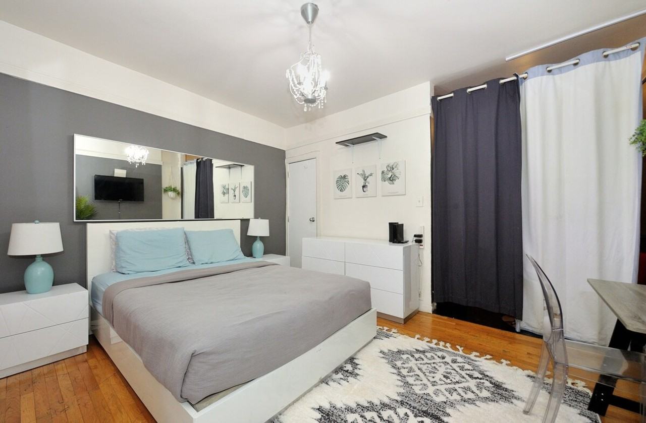 1109 1st Ave #1323944P - Photo 2 of 23