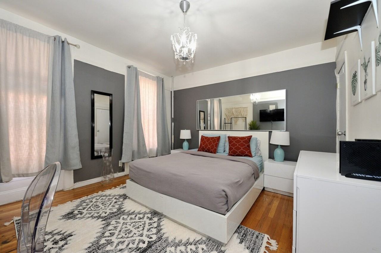 1109 1st Ave #1323944P - Photo 3 of 23