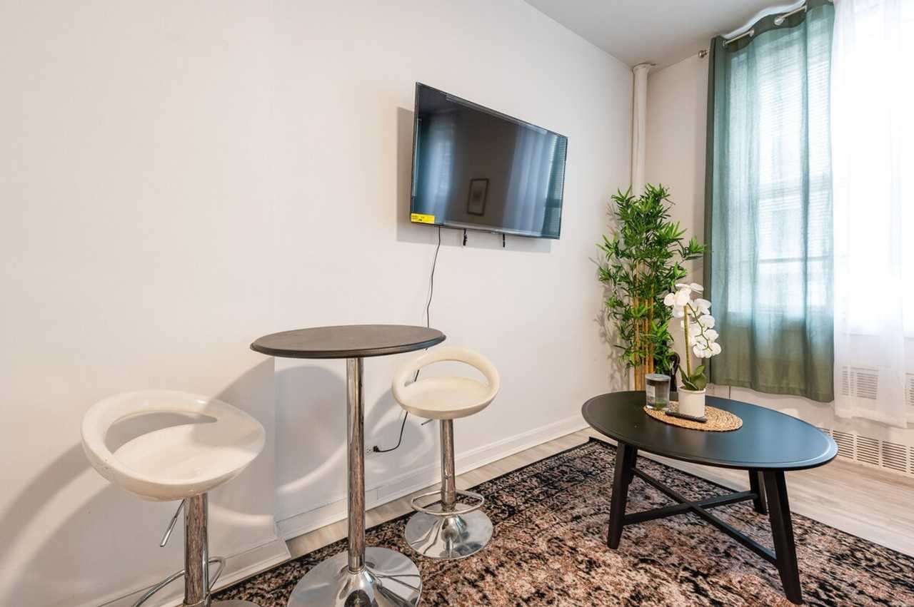 250 E 33rd St #1323937P - Photo 2 of 18