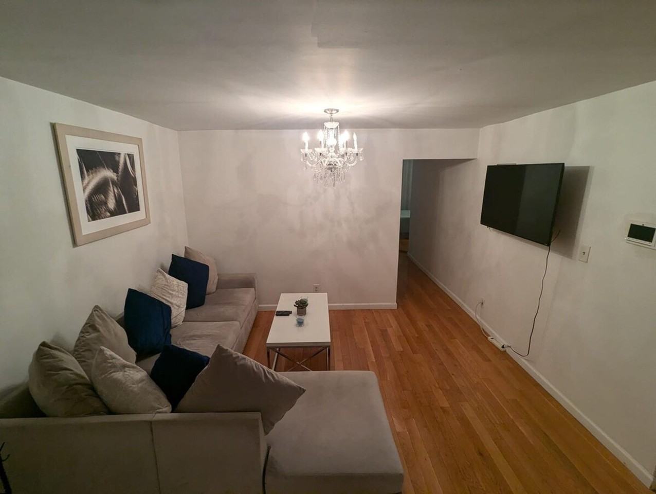 304 E 34th St #1323968P - Photo 3 of 12