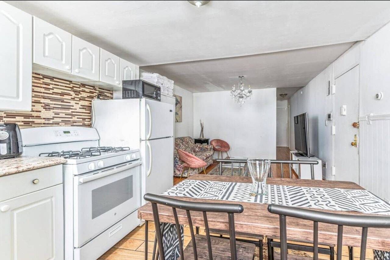 600 2nd Ave #1323933P - Photo 3 of 22