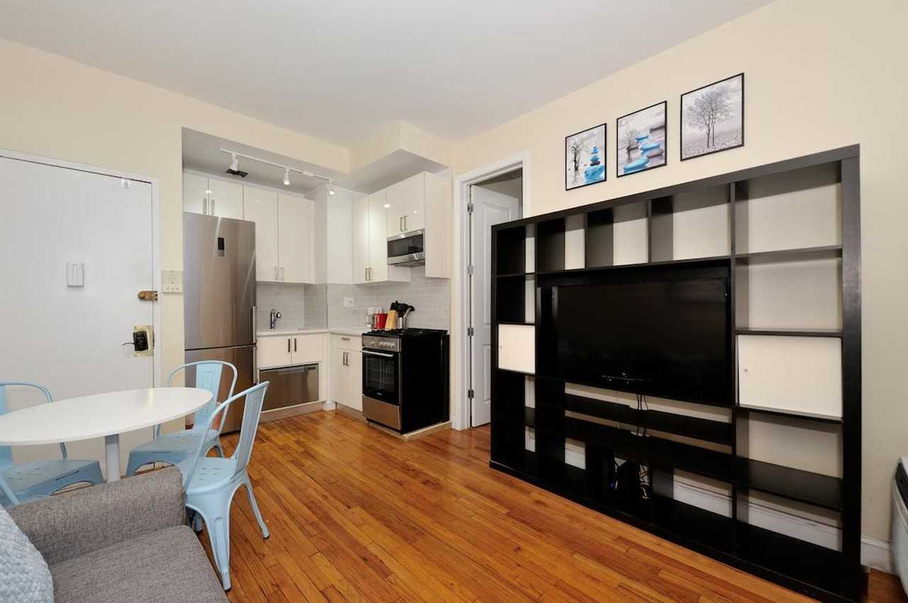 237 Sullivan Street - Photo 5 of 16