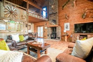 featured image of 3269 S Dead Horse Mountain Rd