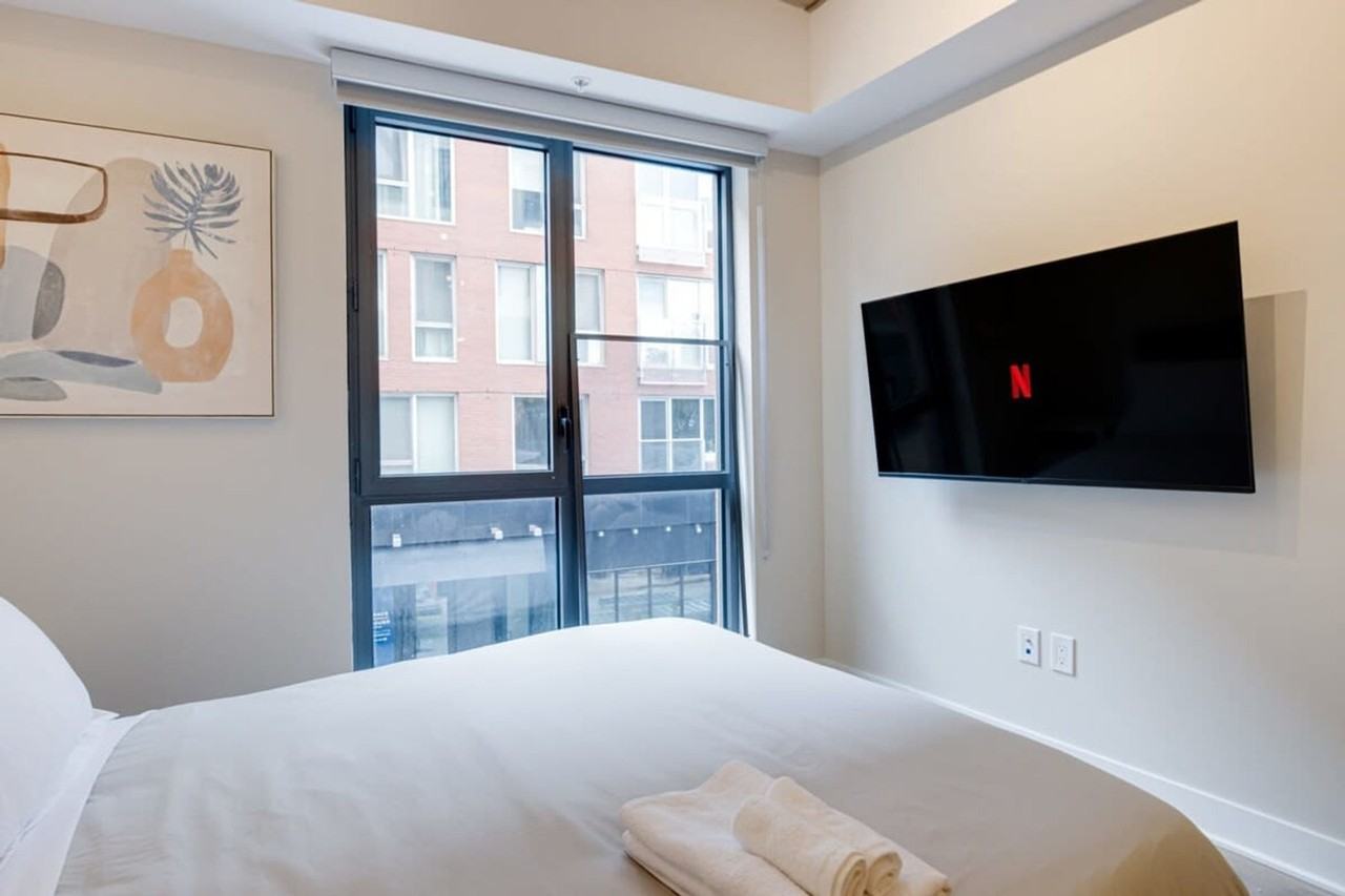 742 Rue William #1254785P - Photo 6 of 18