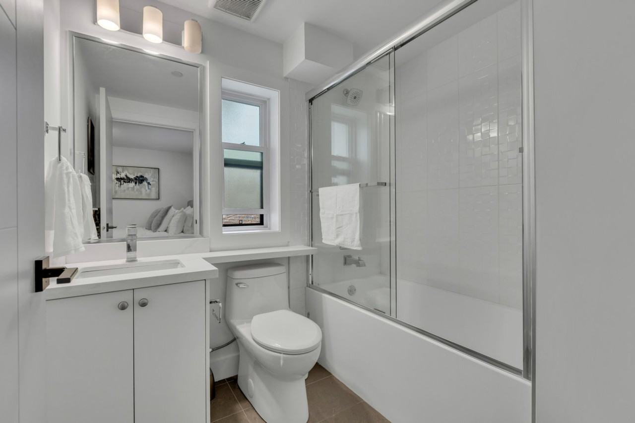 443 East 55th Ave #1265147P - Photo 7 of 13