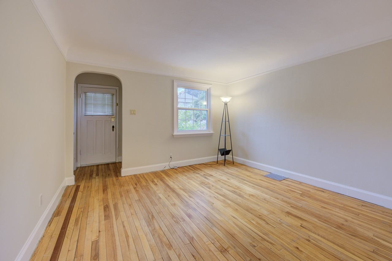 99 Gildner Street - Photo 6 of 30