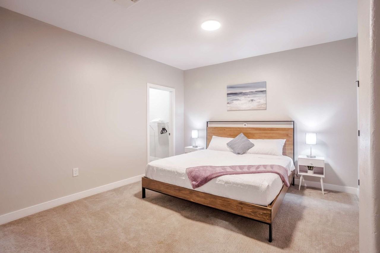 205 West 4th Street - Photo 7 of 47