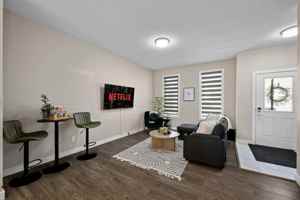 featured image of 10752 92 St Nw