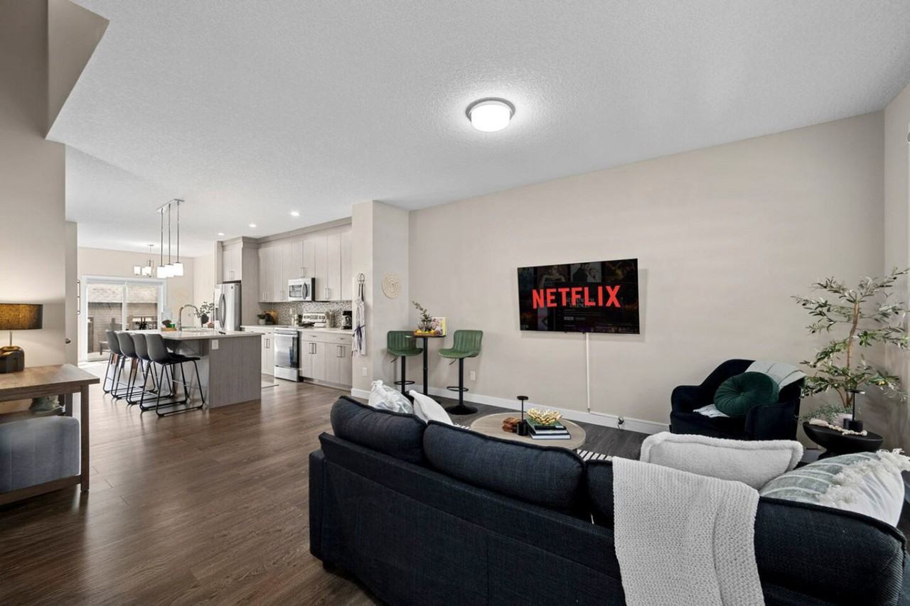 10752 92 St Nw #1308637P - Photo 2 of 50