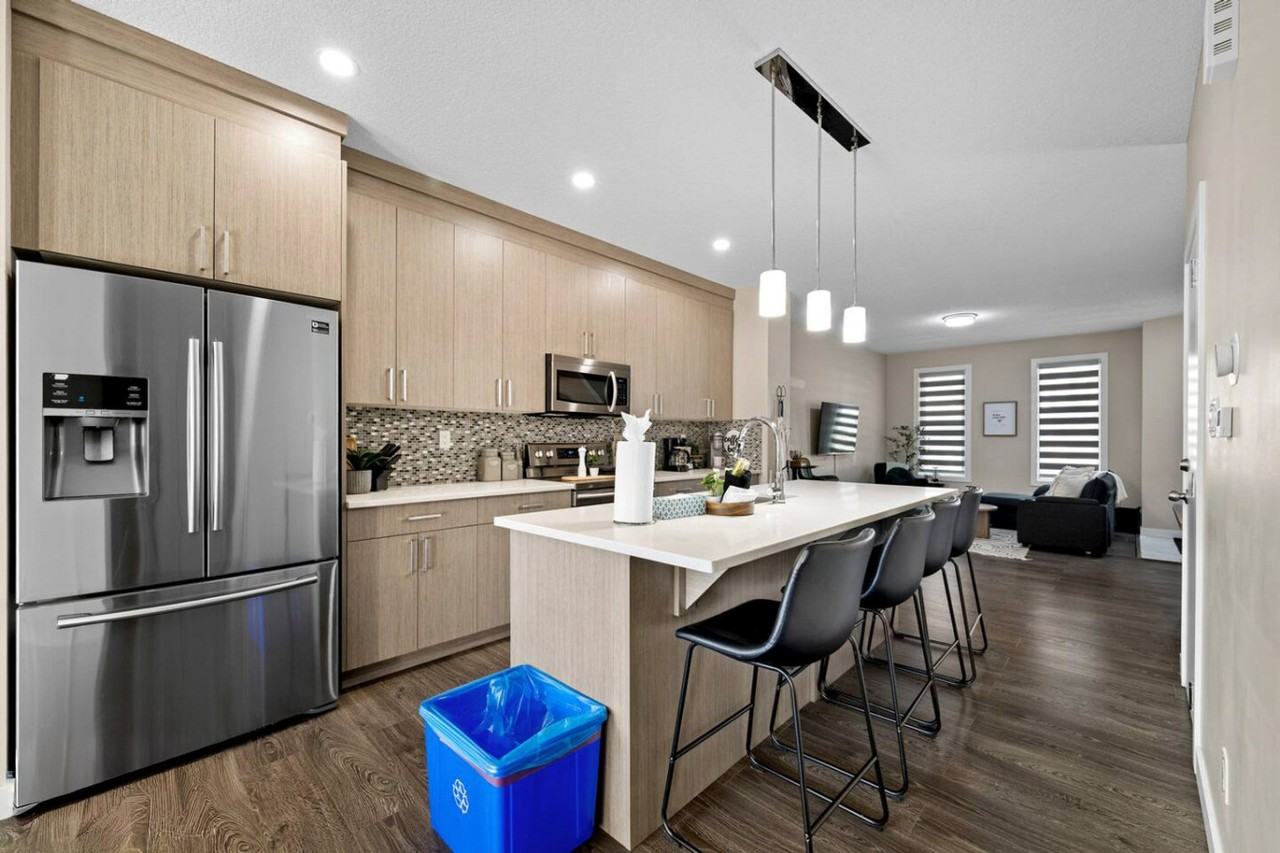 10752 92 St Nw #1308637P - Photo 4 of 50