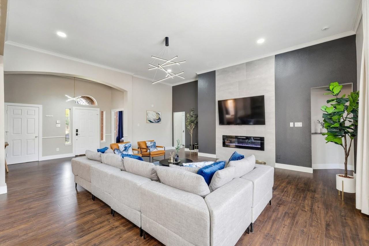 5709 Courtney Circle #1319942P - Photo 5 of 44