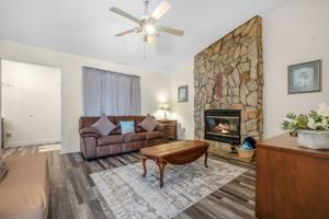 featured image of 1870 Mary Ellen Drive