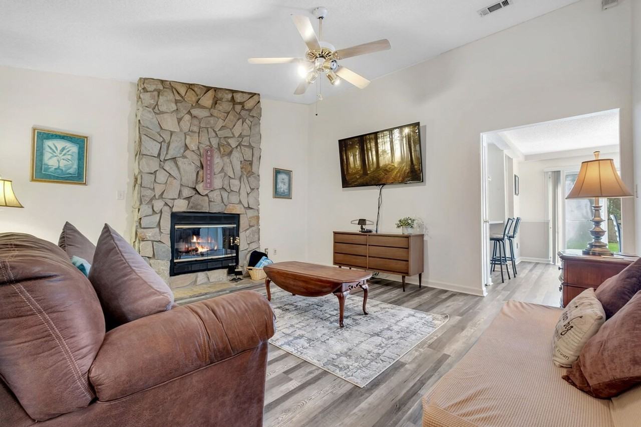 1870 Mary Ellen Dr #1319924P - Photo 6 of 47