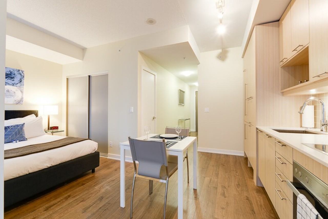 219 Adelaide Street West #1034881P - Photo 2 of 13