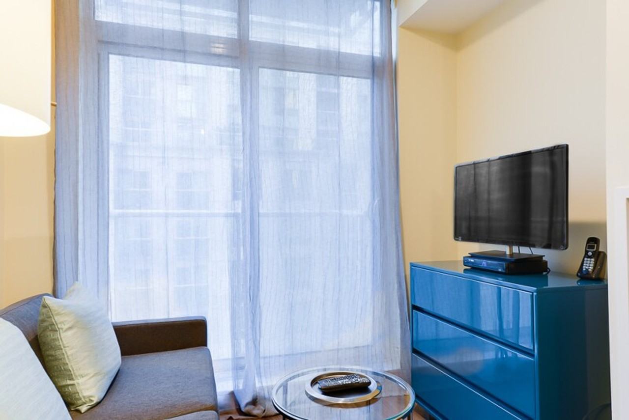 219 Adelaide Street West #1034881P - Photo 6 of 13