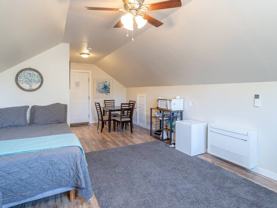 1427 E Hays St - Photo 1 of 1