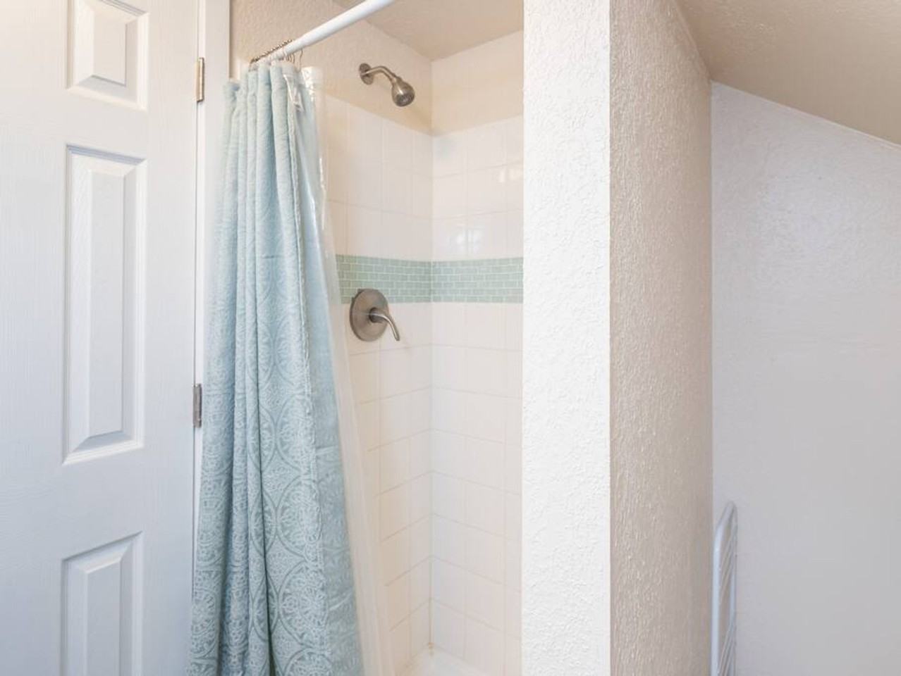 1427 E Hays St #1324056P - Photo 5 of 17