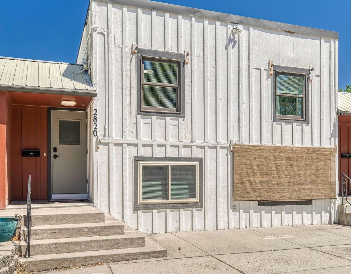 2818 W Rose Hill St #1324052P - Photo 7 of 15