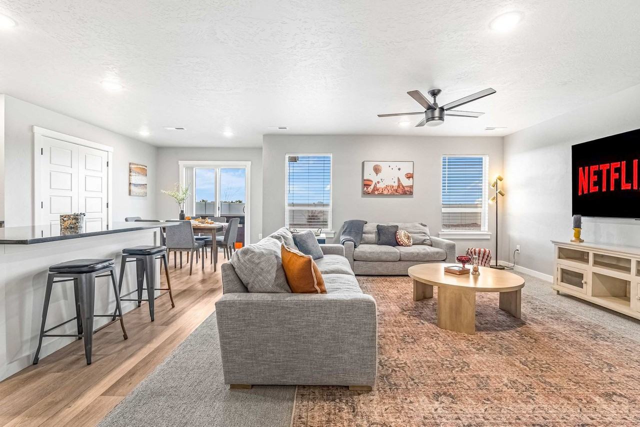 5126 E Sylvan Hart Dr #1322143P - Photo 2 of 43