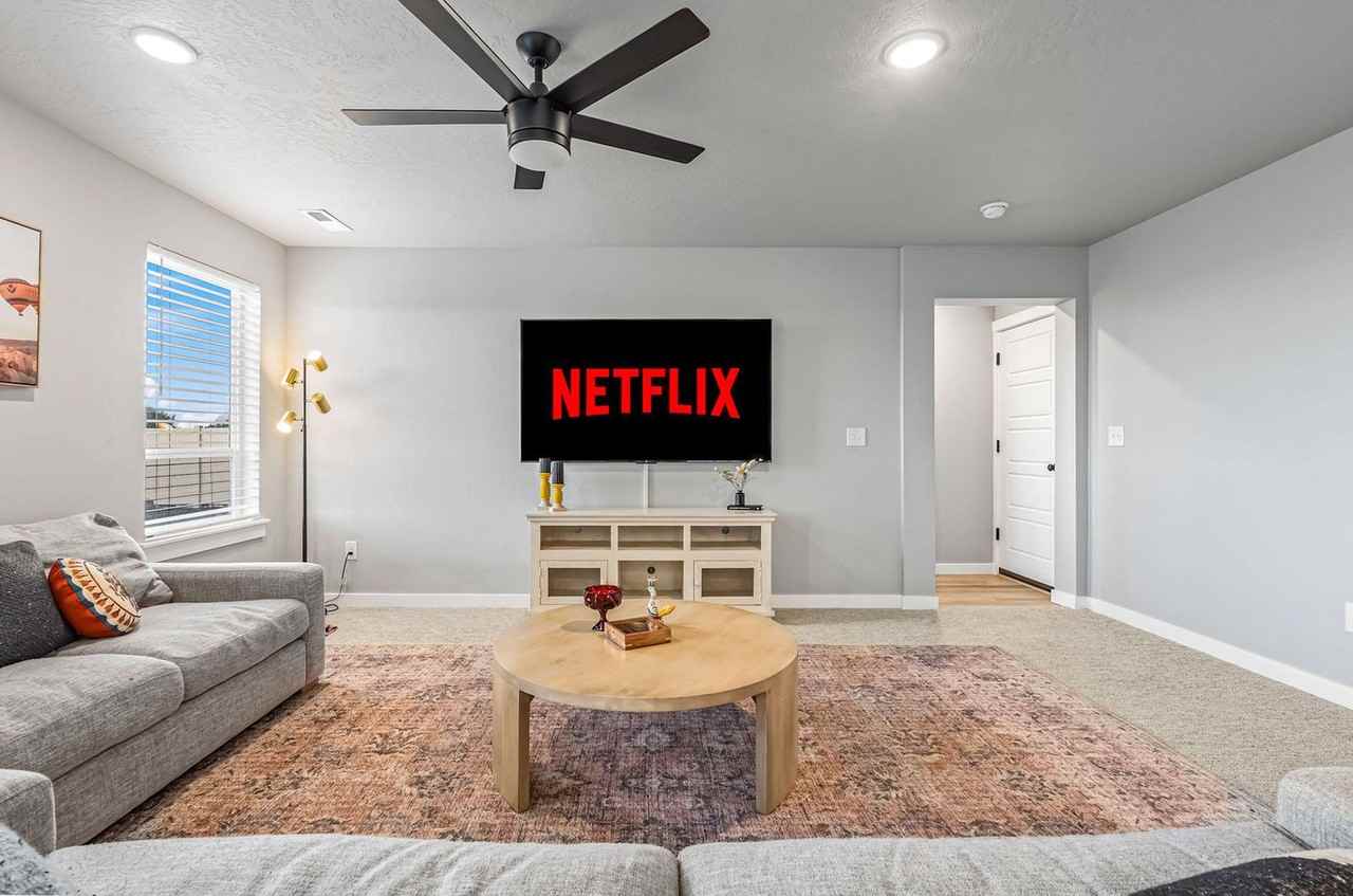 5126 E Sylvan Hart Dr #1322143P - Photo 3 of 43