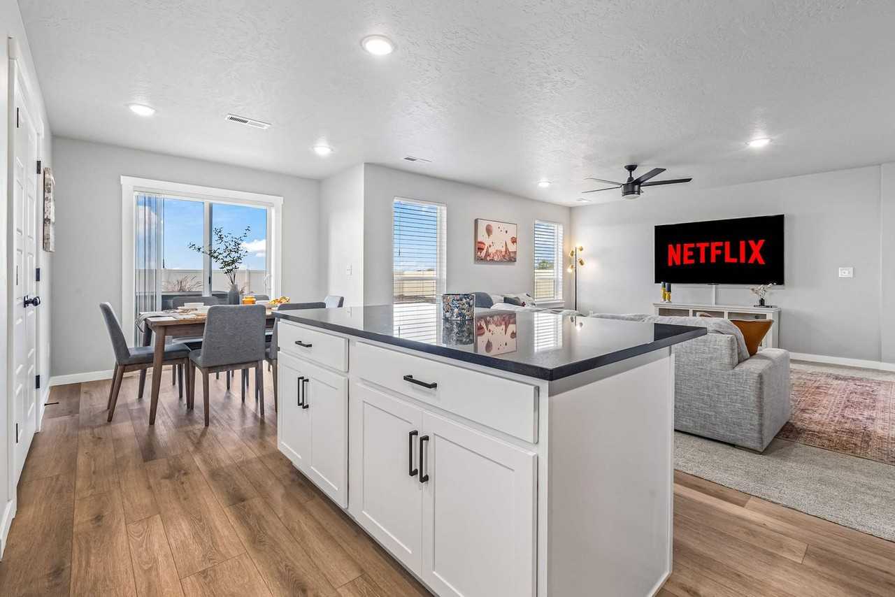 5126 E Sylvan Hart Dr #1322143P - Photo 6 of 43