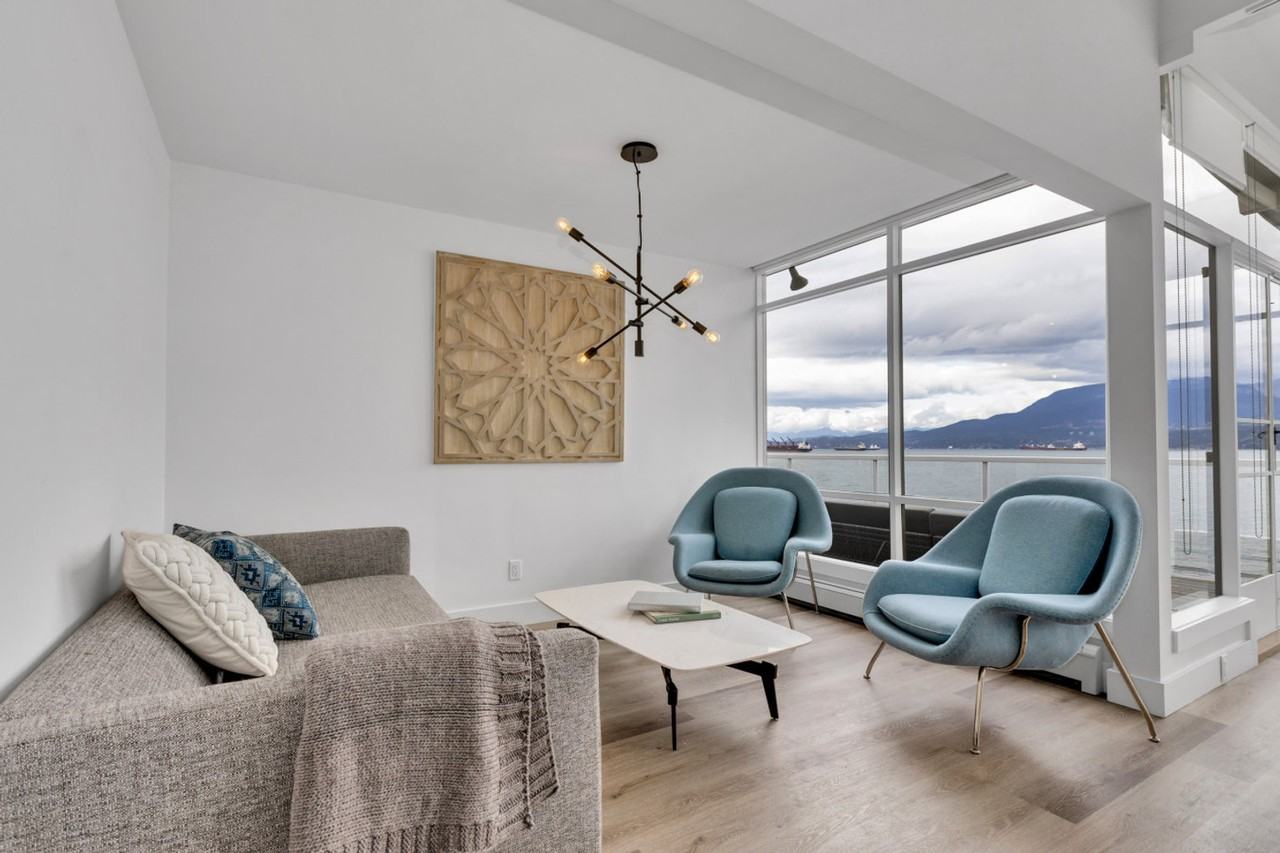 2595 Point Grey Rd #1320212P - Photo 2 of 35