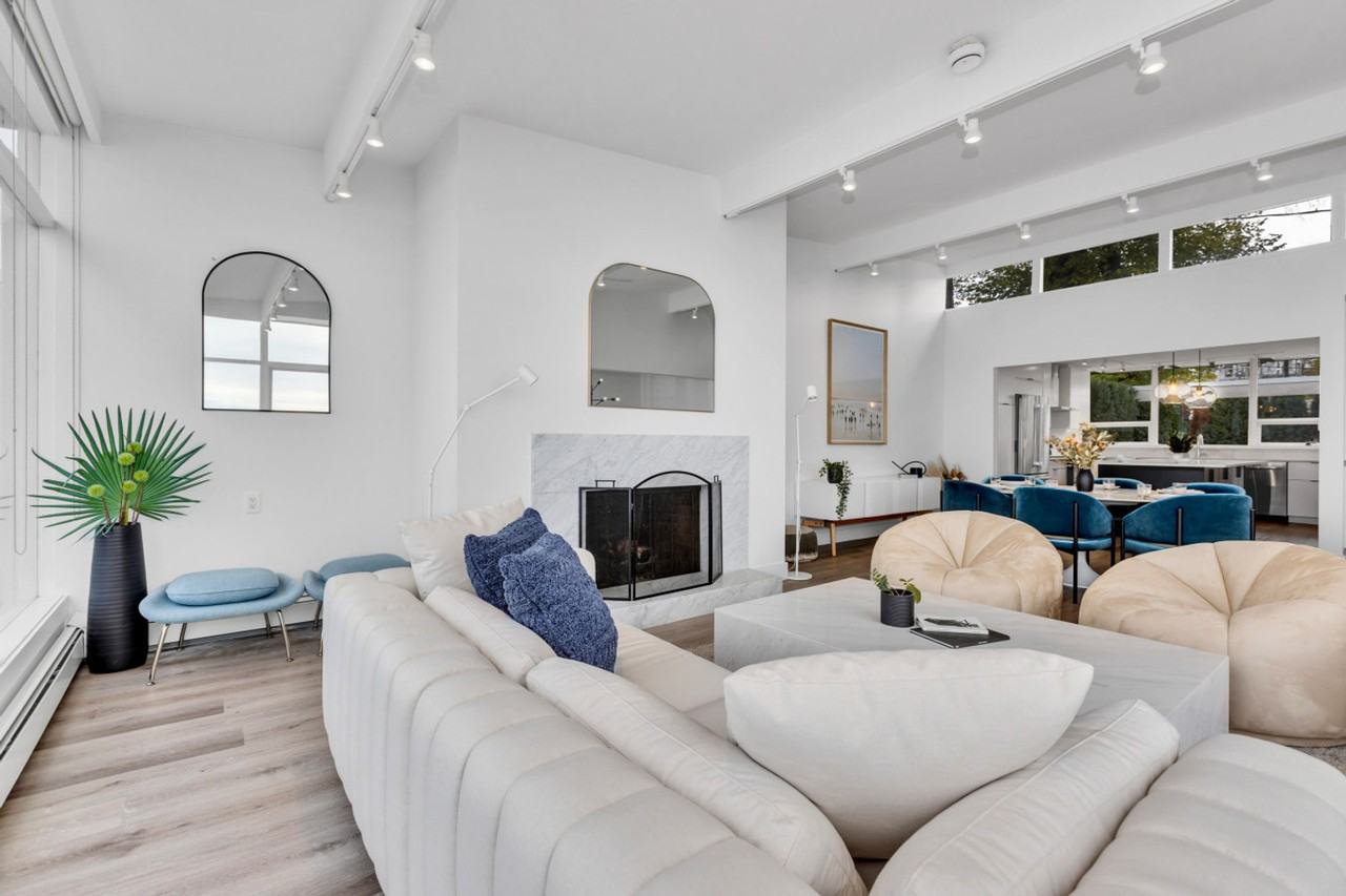 2595 Point Grey Rd #1320212P - Photo 7 of 35